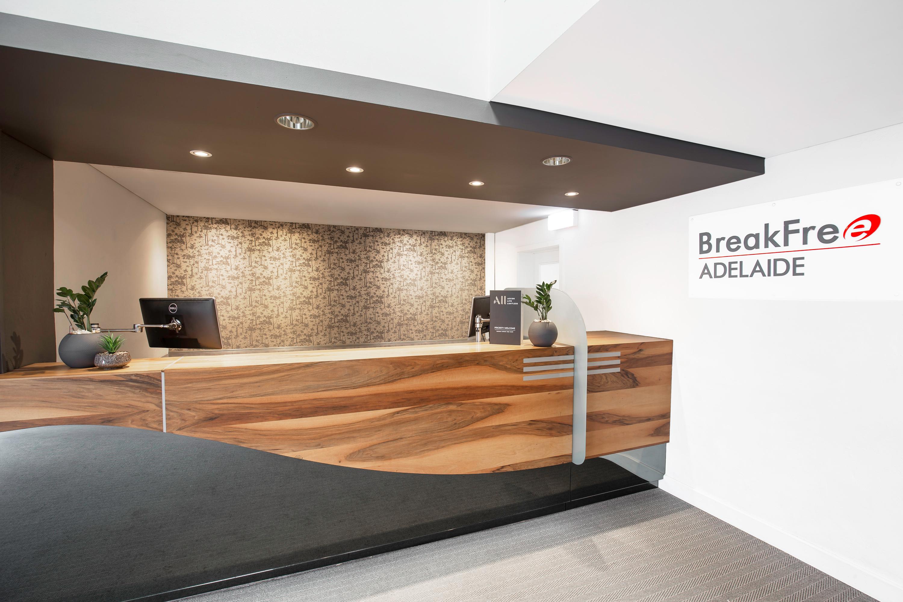 Breakfree Adelaide Aparthotel Exterior photo