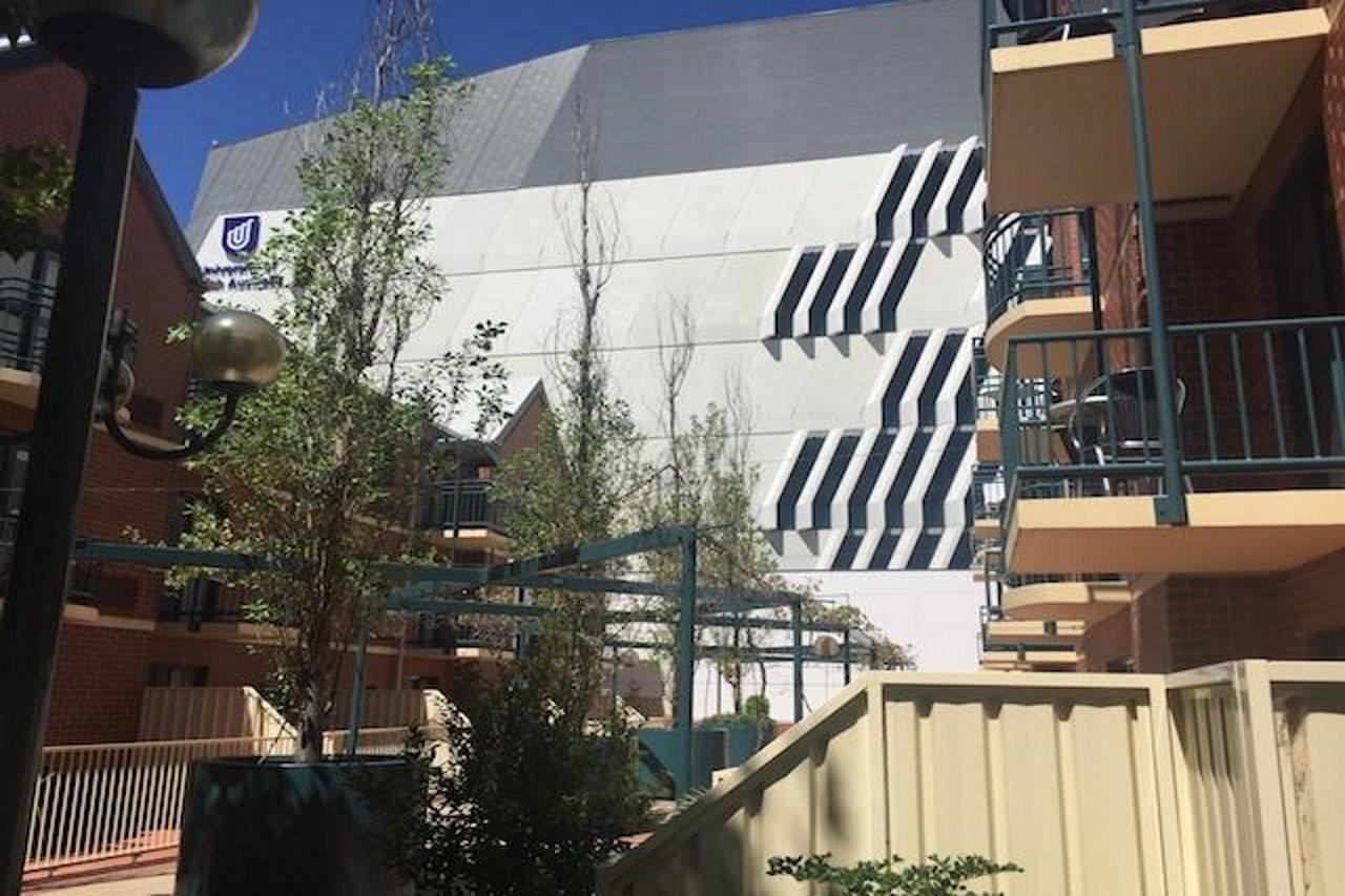 Breakfree Adelaide Aparthotel Exterior photo