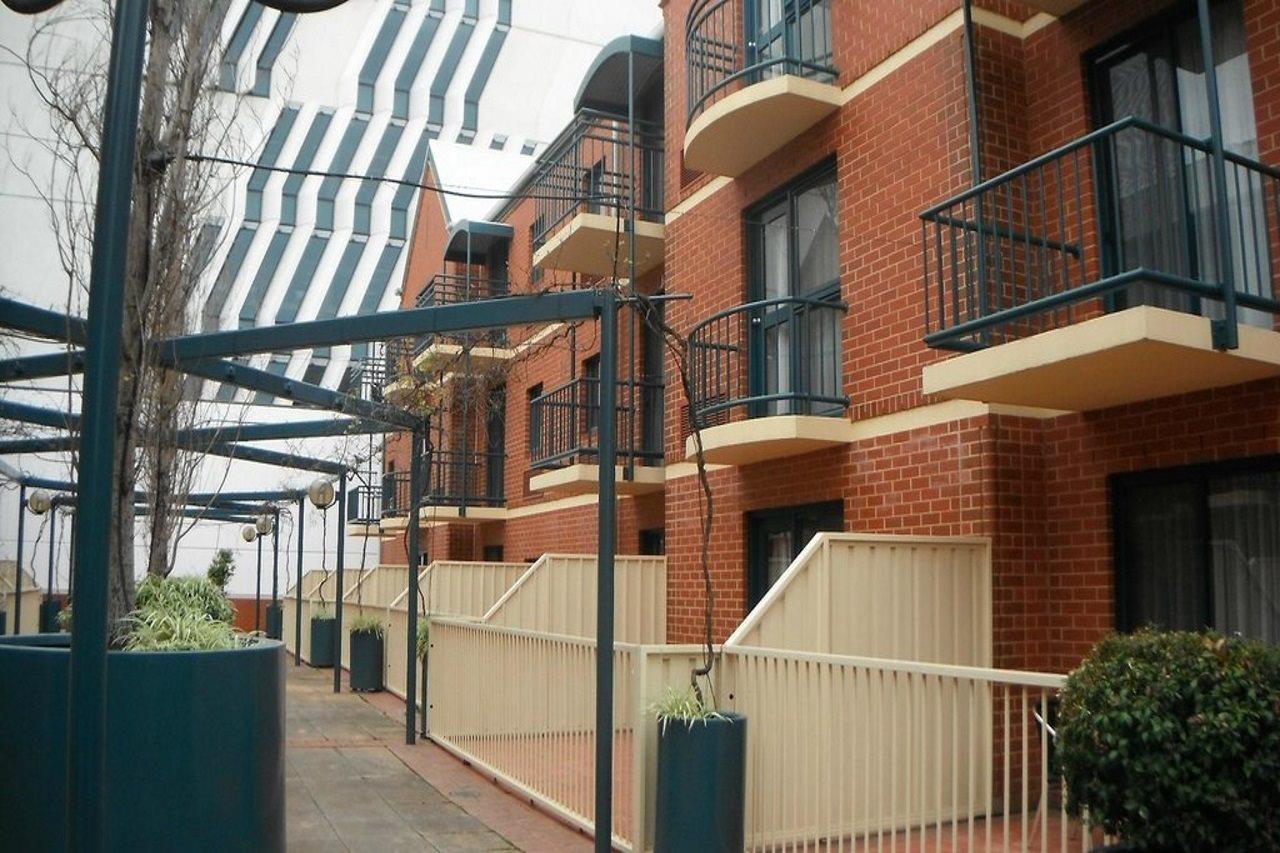 Breakfree Adelaide Aparthotel Exterior photo