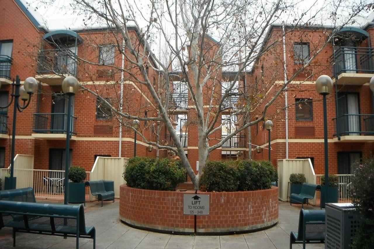 Breakfree Adelaide Aparthotel Exterior photo