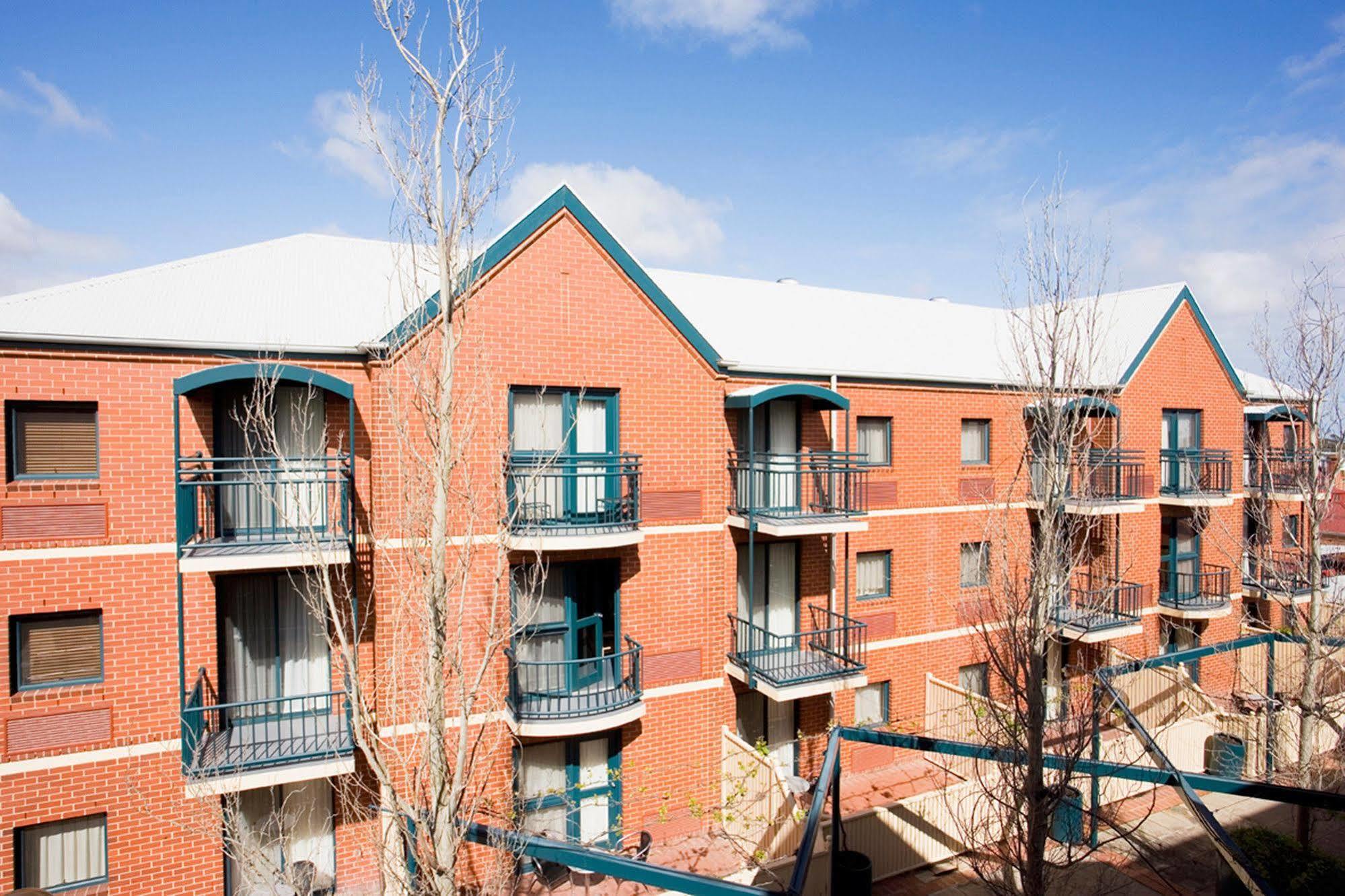 Breakfree Adelaide Aparthotel Exterior photo